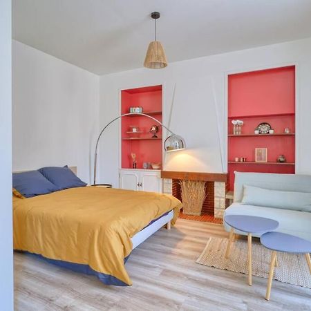 Studio Charmant Au Coeur Du Vieux Corbeil Corbeil-Essonnes Kültér fotó
