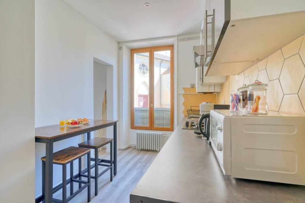 Studio Charmant Au Coeur Du Vieux Corbeil Corbeil-Essonnes Kültér fotó